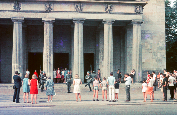 Tomb of the Unknown Soldier, Berlin