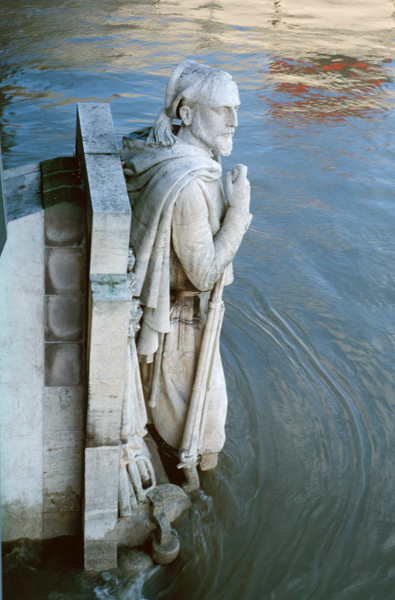 Seine Bridge Statue