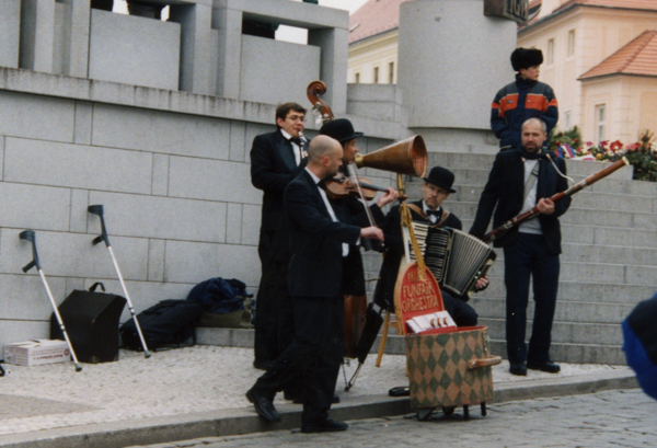 Buskers