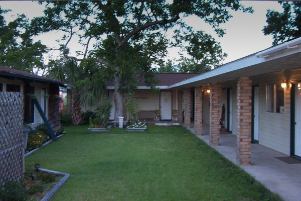 Gautier Presbyterian Courtyard