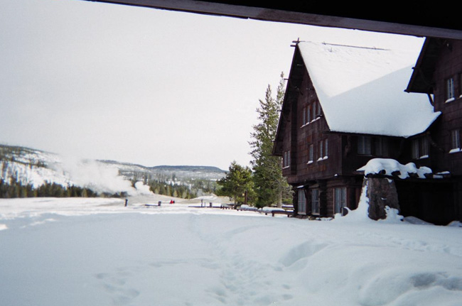 Yellowstone Lodge