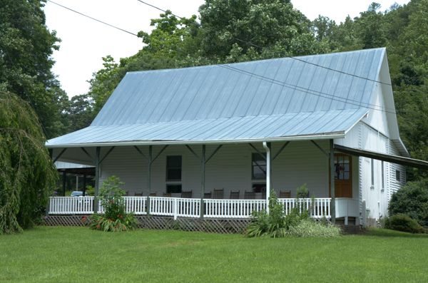 Valle Crucis - Crab Orchard Hall