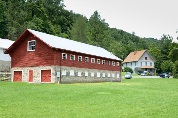 Valle Crucis Apple Barn