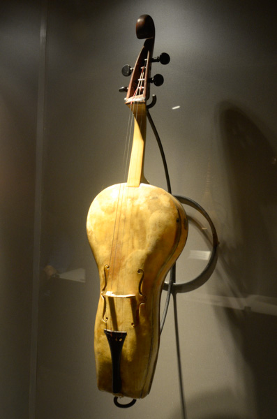 Leather fiddle