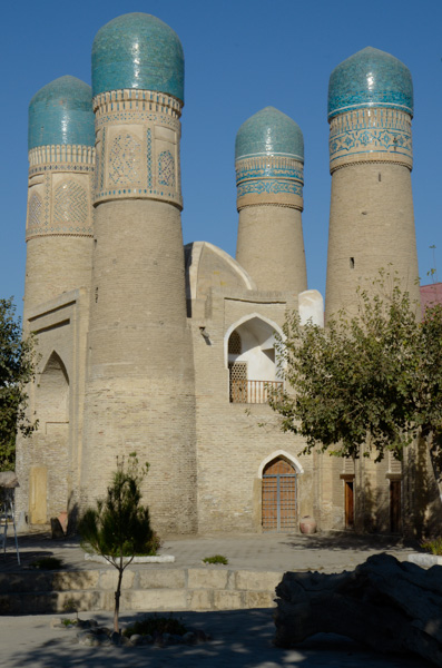 Chor-Minor Mosque