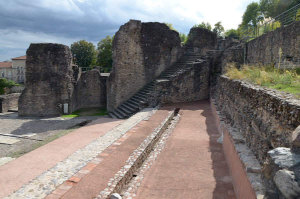 Roman latrine