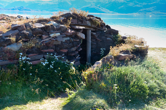 Inuit shelter