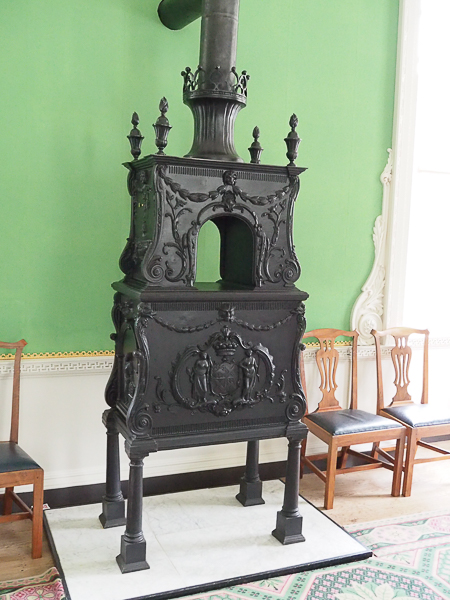 Cast iron stove