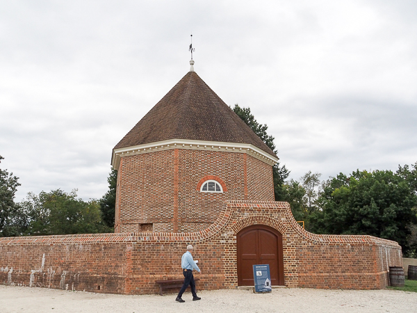 Powder magazine
